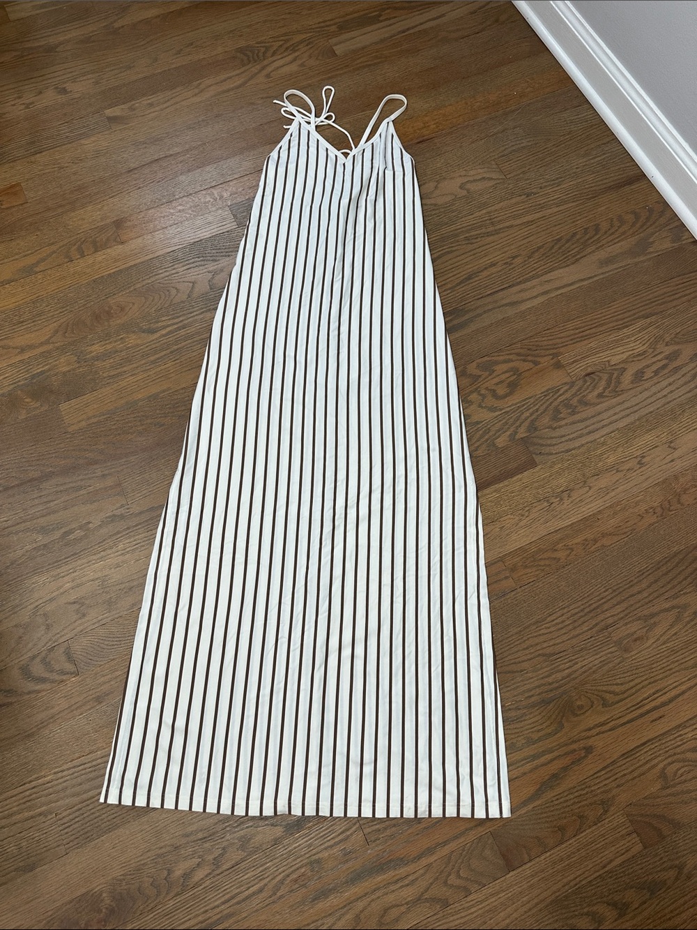 Striped White Maxi Dress with Brown Vertical Stripes and Spaghetti Straps